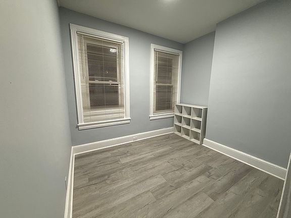 4th image of 1224 Oakwood Ave #A