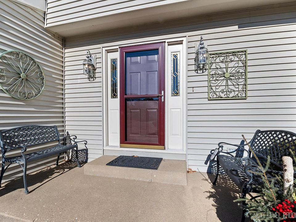 1041 Shabbona Trl, Batavia, IL 60510 Zillow