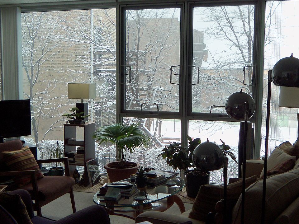 2nd image of 3120 S Indiana Ave Unit 205