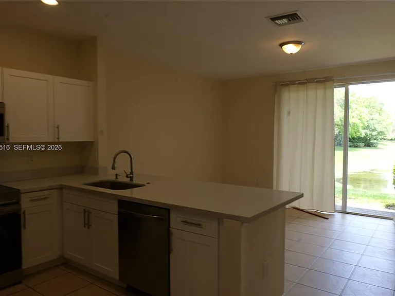 8220 SW 25th Ct — Photo 13