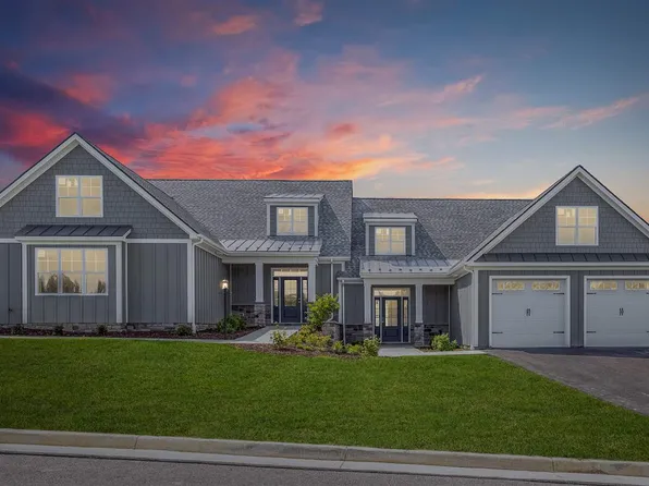 82 Old Oaks Dr, Fishersville, VA 22939