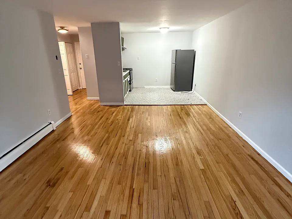 10 Highland St #2