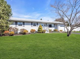 5 Richlee St, Blue Point, NY 11715