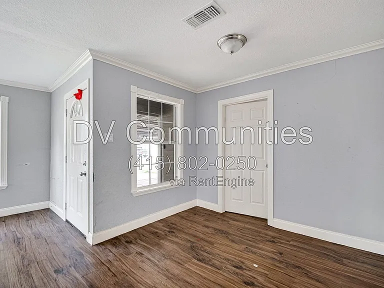 3315 Bond St — Photo 16