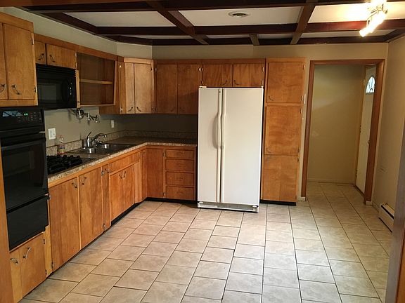 3rd image of 2050 W 58th Ave
