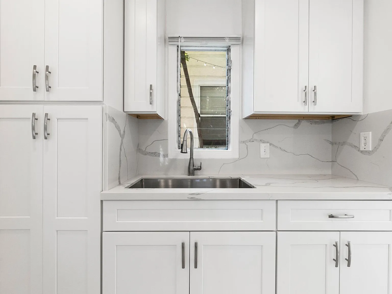 1 bed, 600 sqft, $2,395 — Photo 3