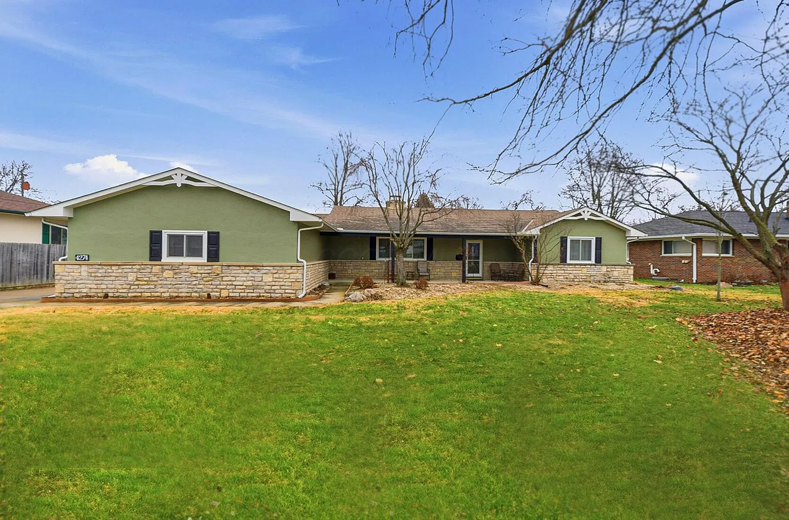 4274 Moore Ave photo 1