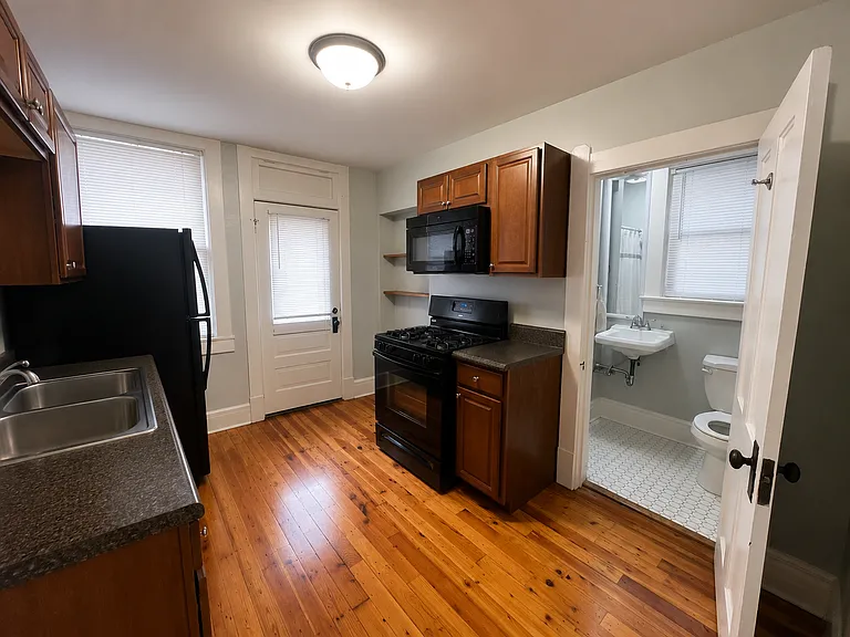 320 Alabama St — Photo 36