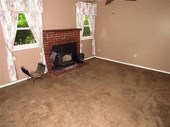 4th image of 269 Longford Ave