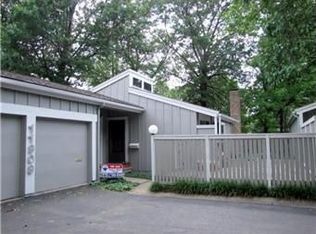 11909 W 82nd Ter, Lenexa, KS 66215