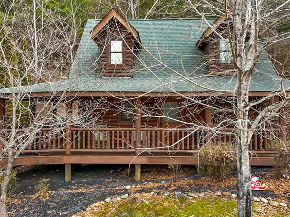 3205 Smoky Ridge Way, Sevierville, TN 37862