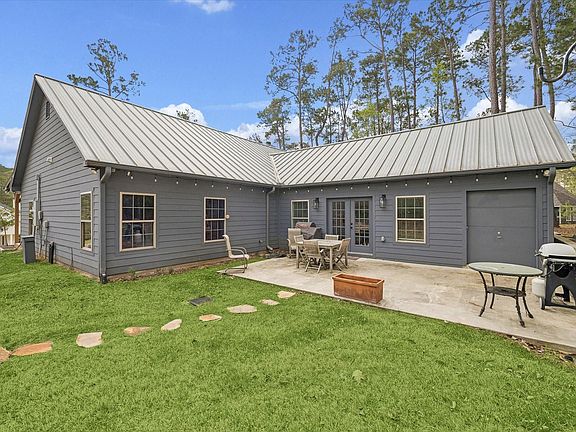 5th image of 90 Twinstone Cir