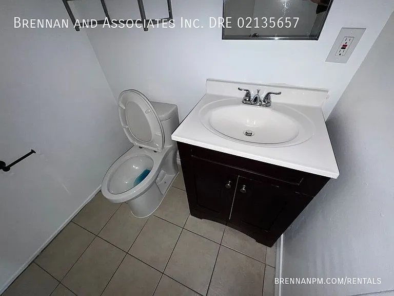 757 Grand Ave #6 — Photo 5