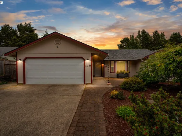 118 Park Village Loop, Florence, OR 97439