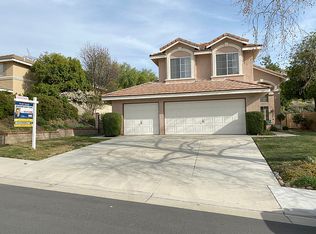 28376 Rodgers Dr, Saugus, CA 91350