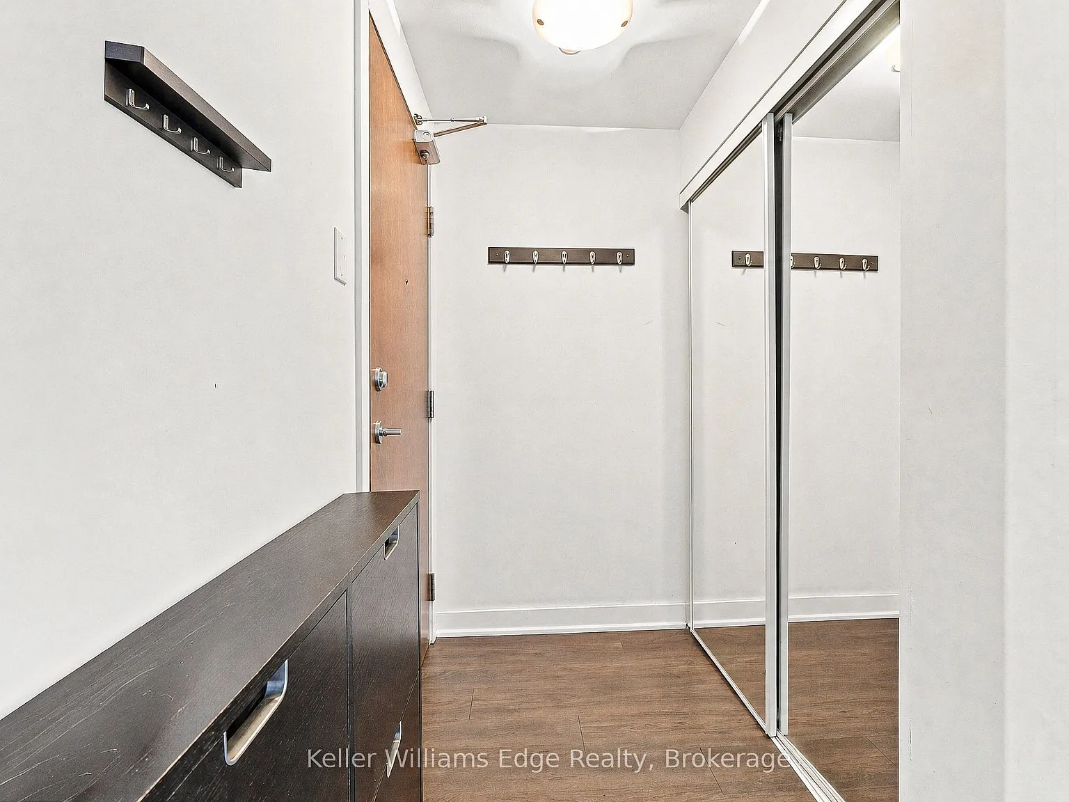 1 bed, $2,300 — Photo 3