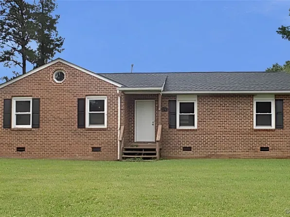 25504 Walkers Landing Ct, North Dinwiddie, VA 23803
