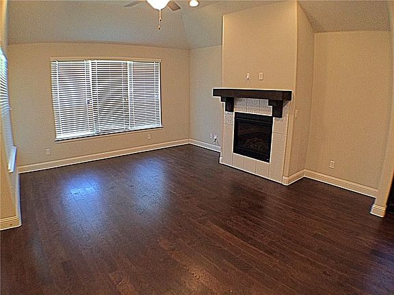 4th image of 5812 Hamilton Dr