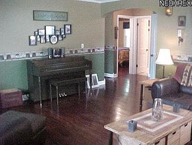 3rd image of 326 Rockfern Ave