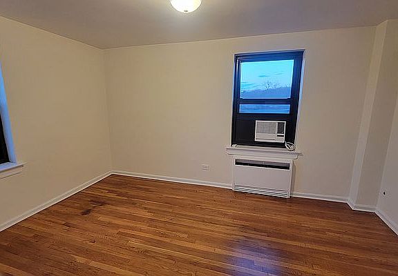 4th image of 73-03 Bell Blvd APT 5L