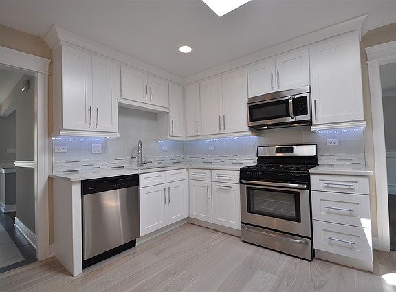 2nd image of 17061 Dobson Ave