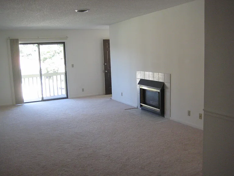 110 Heywood Rd #19D — Photo 8
