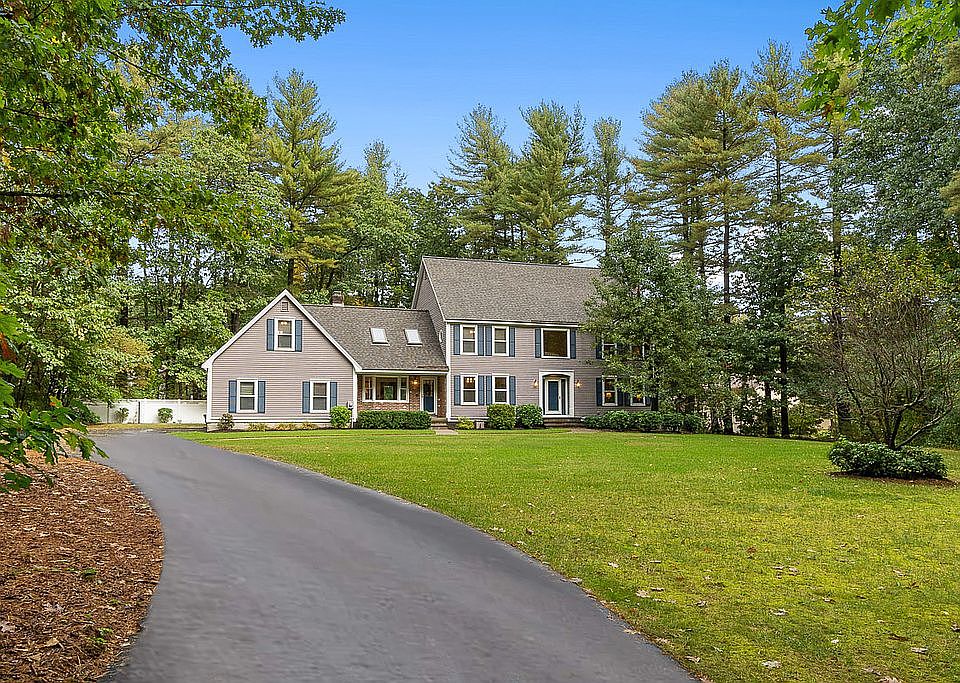 1st image of 1 Christina Ln