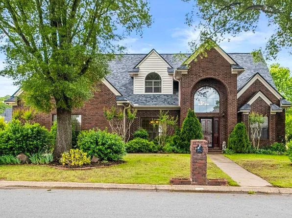 3 Cove Dr, Maumelle, AR 72113