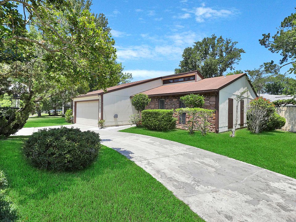 1st image of 3575 Whalers Way
