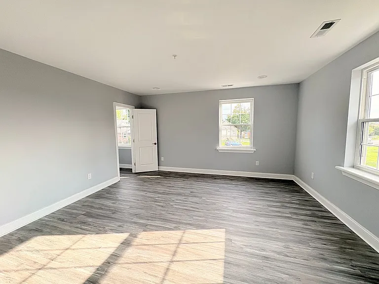 6710 Hudson St — Photo 7