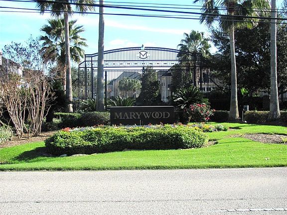 4th image of 807 Marywood Chase