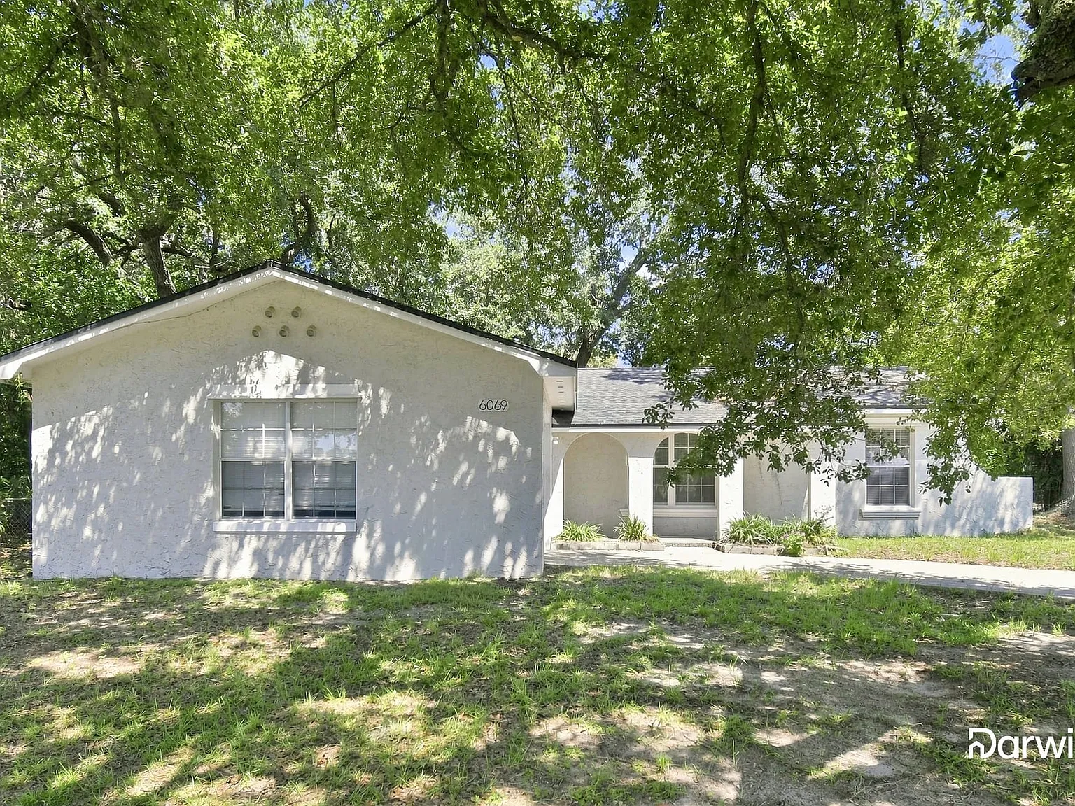 3 bed, 2.0 bath, 1204 sqft, $1,675 — Photo 1