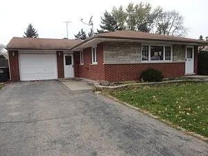 620 Patricia Ln photo 1