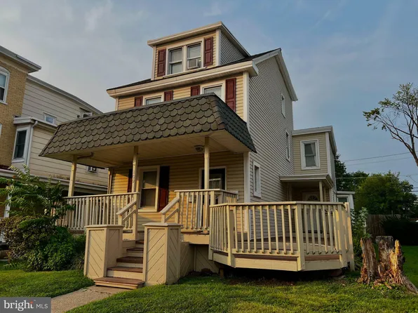 109 E Main St APT 2, Lansdale, PA 19446