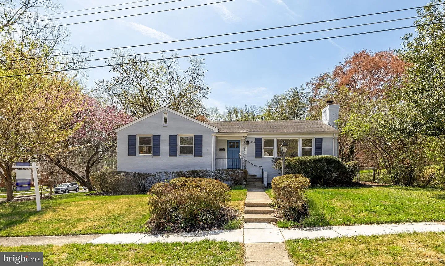 407 Hinsdale Ct photo 1