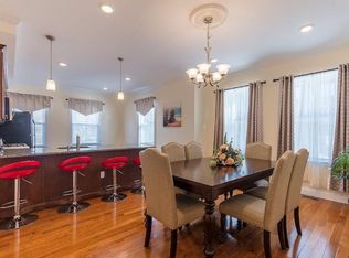 90 Kent St #1, Brookline, MA 02445