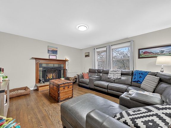 4th image of 107 Marshall Road