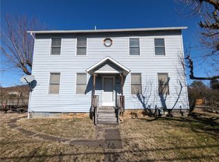 305 Perry Ave, Belle Vernon, PA 15012