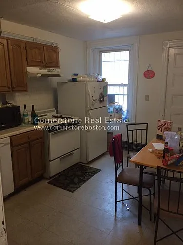 1524 Tremont St Photo 1