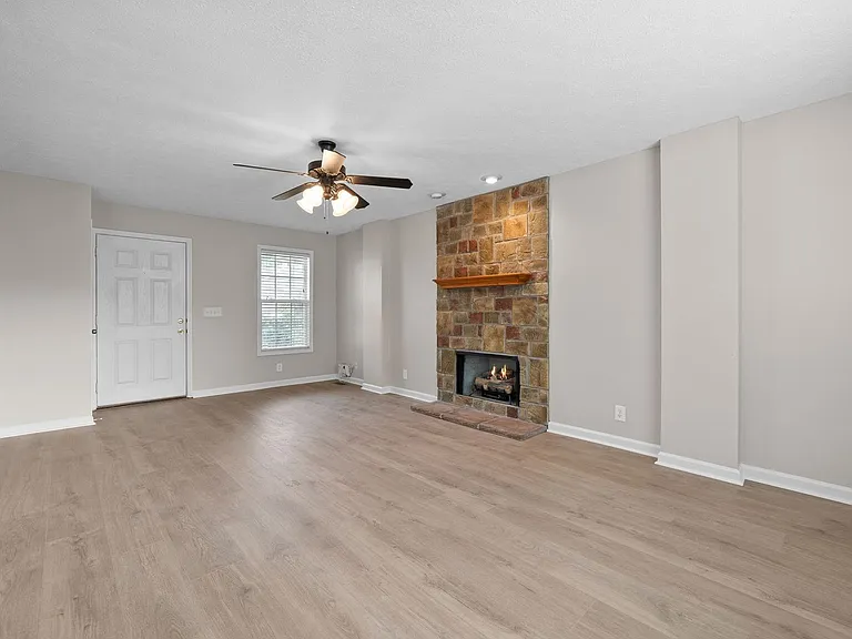2872 Sharpie Dr — Photo 7