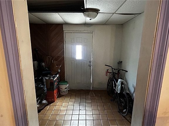 3rd image of 4811 Hunters Green Dr