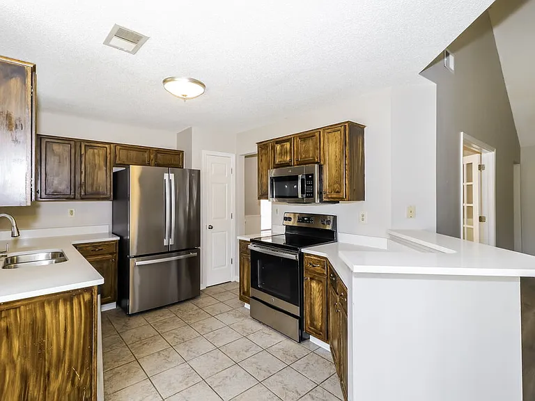 6963 Naples Dr — Photo 7