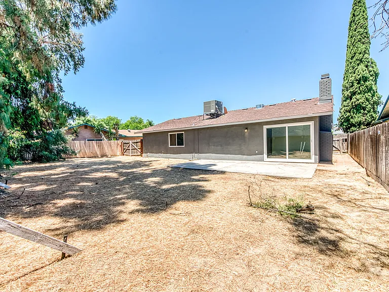 672 W Antonio Dr — Photo 24