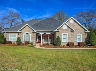 205 Winston Ct, Warner Robins, GA 31088