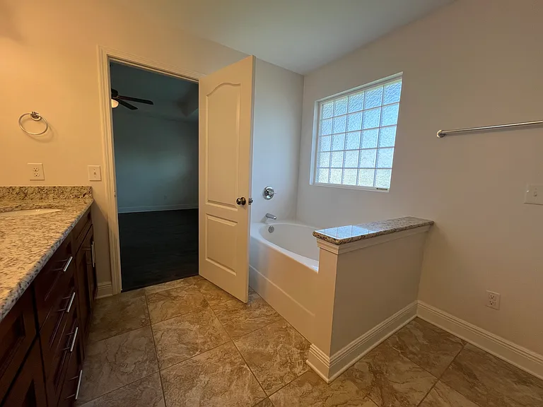 5110 Carley Ct — Photo 32