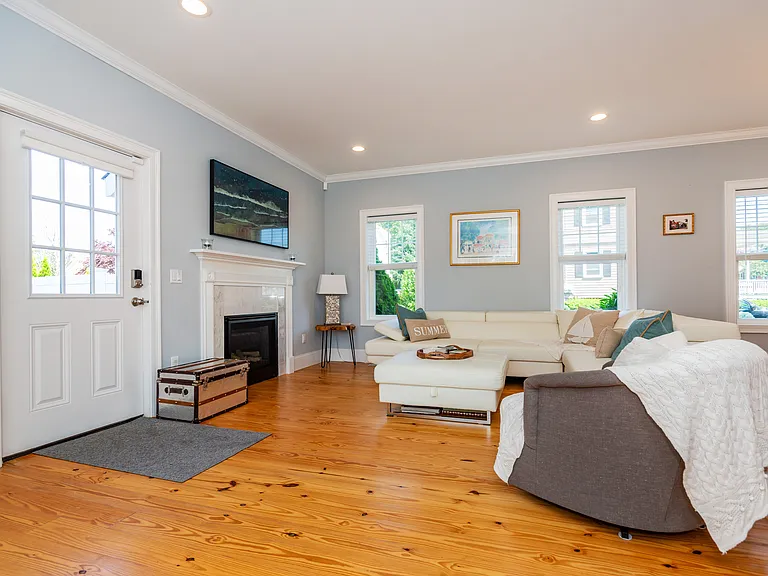 19 Eustis Ave — Photo 15