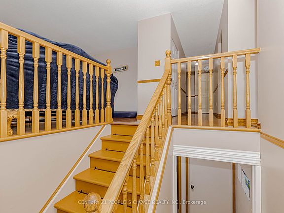 5th image of 20 Normajean Ave
