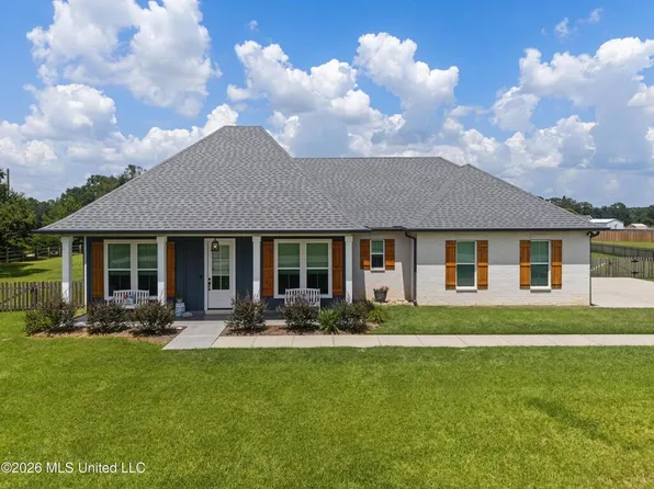 5 S Caesar Oaks Dr, Carriere, MS 39426
