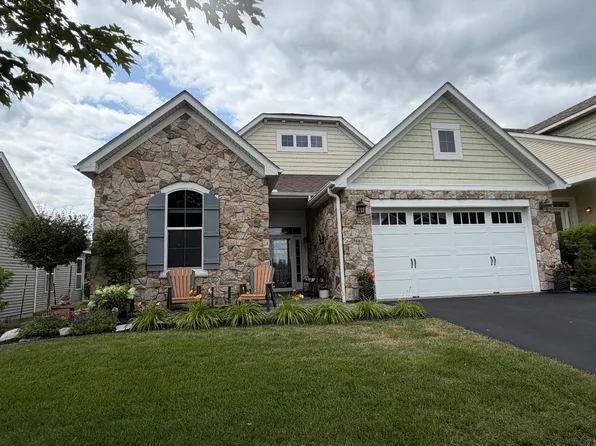7645 Ranier Ln N, Maple Grove, MN 55311