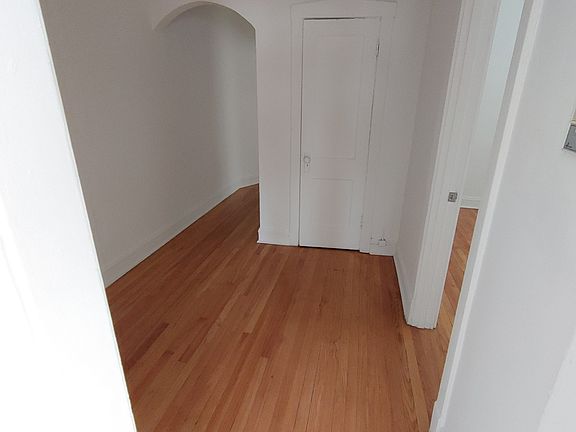 4th image of 1709 W North Shore Ave APT 2